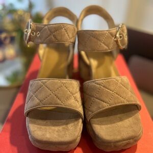 VANELi “MOPPET” Women’s Quilted Truffle Suede Block Heel Sandals — Taupe 7.5